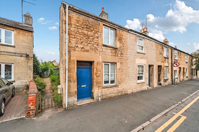 3 Bedroom End Terrace House For Sale In Victoria Road, Cirencester, GL7