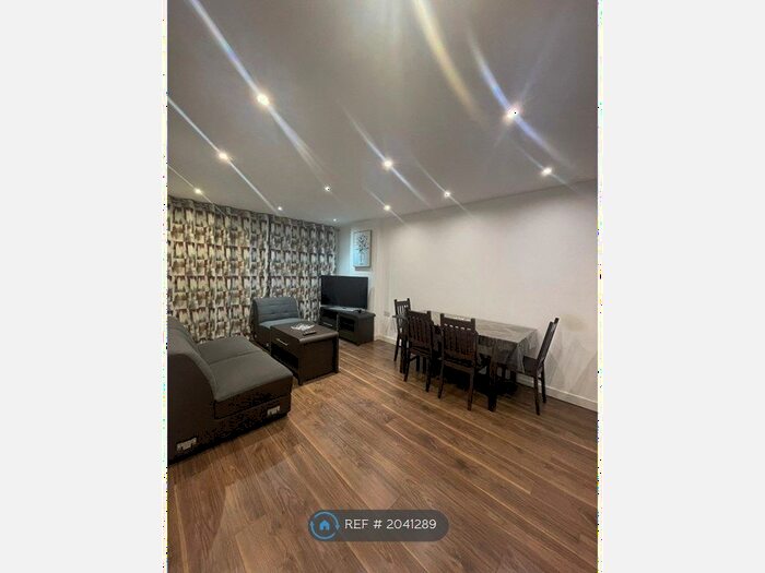 1 Bedroom Flat To Rent In Craven Park, London, NW10