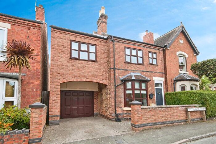 4 Bedroom Detached House For Sale In Brizlincote Street, Burton-On-Trent, DE15