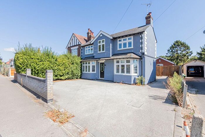 5 Bedroom Detached House For Sale In Ipswich Road, Colchester, CO4