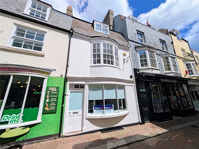 1 Bedroom Flat For Sale In St. Alban Street, Weymouth, Dorset, DT4