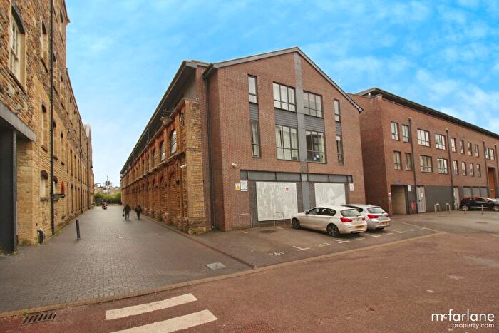 1 Bedroom Flat For Sale In Fire Fly Avenue, Swindon, SN2