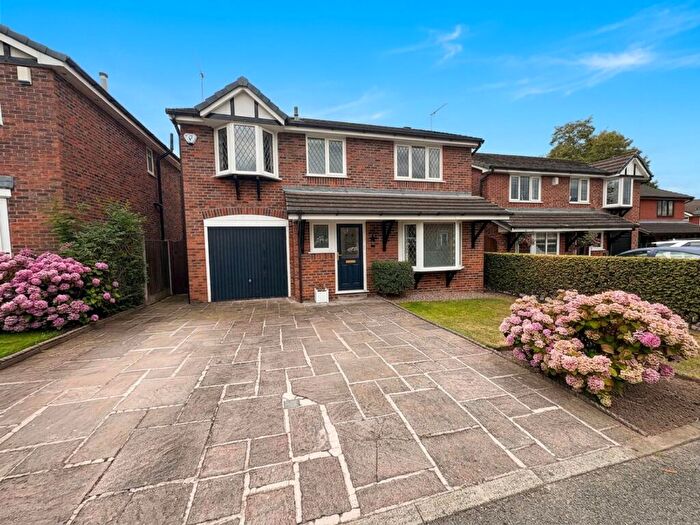 4 Bedroom Detached House For Sale In Arran Close, Holmes Chapel, CW4
