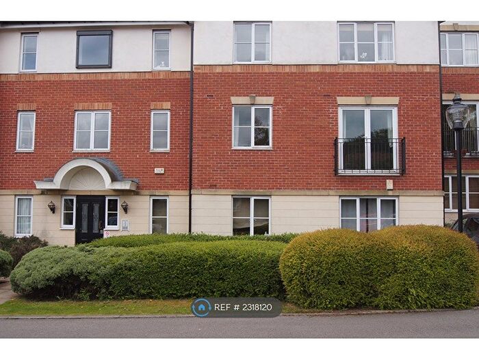 2 Bedroom Flat To Rent In Cross Gates, Leeds, LS15