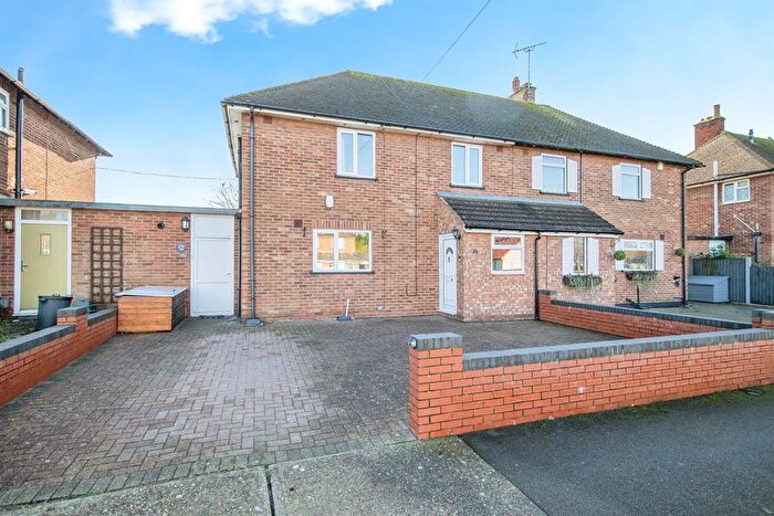 3 Bedroom Semi Detached House For Sale In Queen Mary Avenue, Colchester, CO2