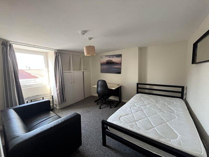 2 Bedroom Flat To Rent In Broad Street, Brighton, BN2