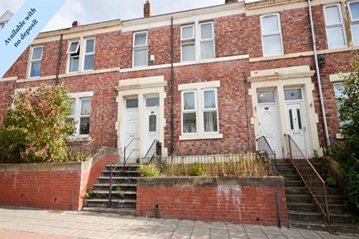 2 Bedroom Flat To Rent In Brinkburn Avenue, Gateshead, NE8