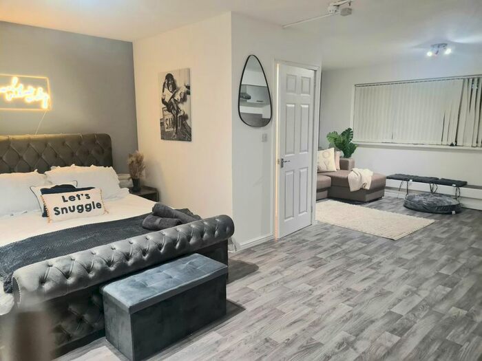 1 Bedroom Studio To Rent In Herons Way, Birmingham, B29