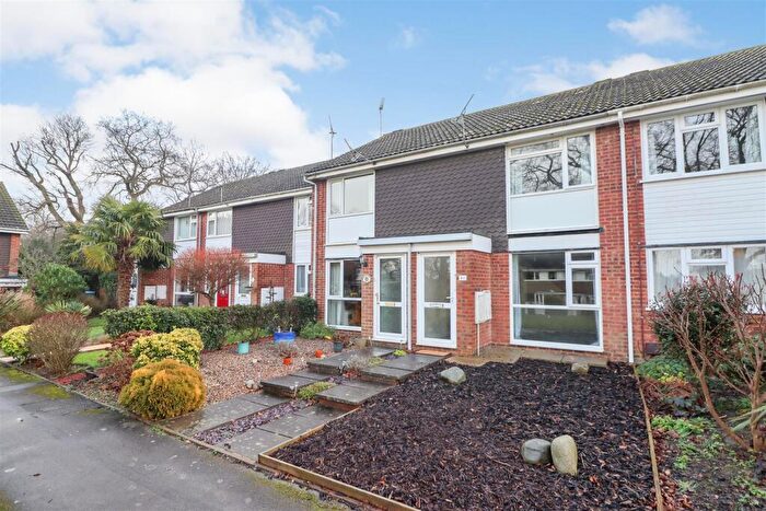 2 Bedroom Terraced House For Sale In Sycamore Avenue, Horsham, RH12