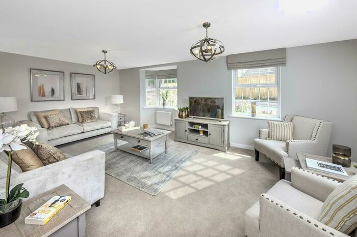 4 Bedroom Detached House For Sale In St Laurence Avenue, Aylesford, Maidstone, Kent, ME16