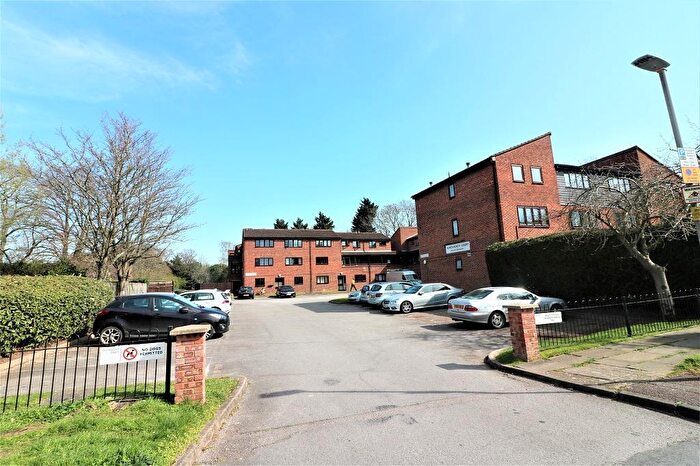 1 Bedroom Flat To Rent In Middlefield, Hatfield, AL10
