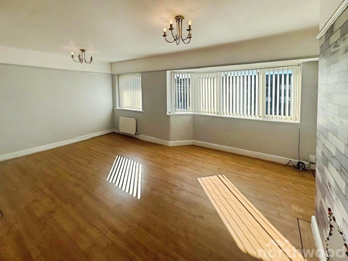 2 Bedroom Flat To Rent In Poulsom Drive, Bootle, Liverpool, L30