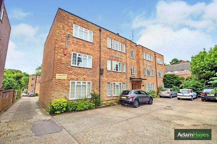 2 Bedroom Apartment To Rent In High Road, Whetstone, N20