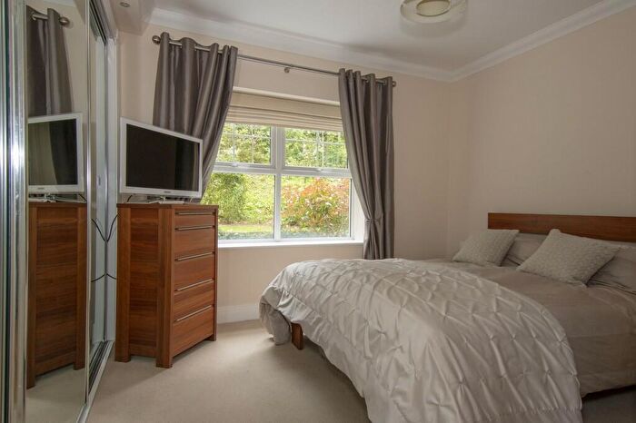 2 Bedroom Apartment To Rent In Wray Common Road, Reigate, RH2
