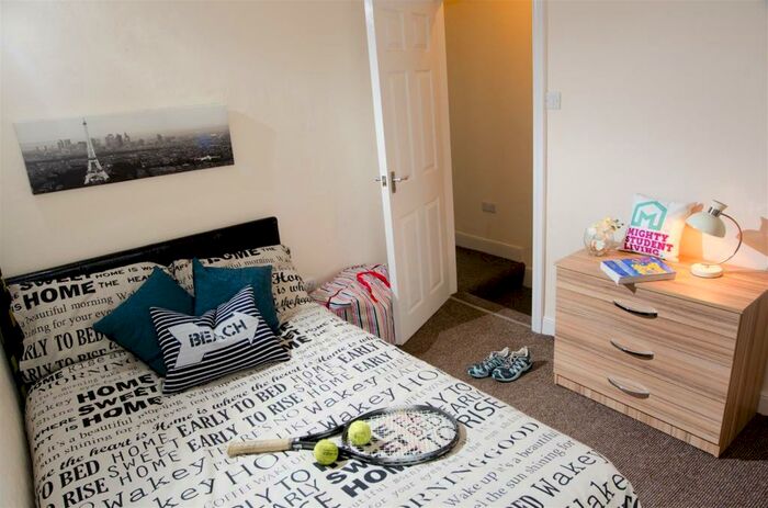 3 Bedroom Private Hall To Rent In Melbourne Road, Lancaster, LA1