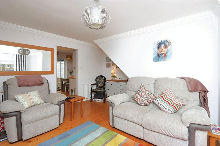 3 Bedroom Detached House For Sale In Willingham Gardens, Sothall, Sheffield, South Yorkshire, S20