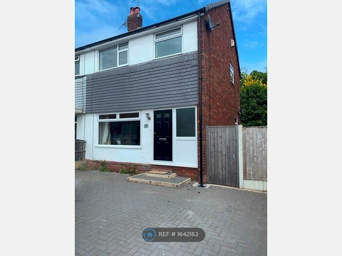 3 Bedroom Semi-Detached House To Rent In Canterbury Close, Atherton, Manchester, M46
