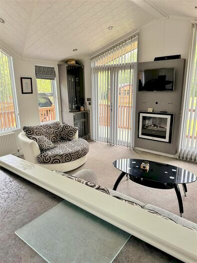 2 Bedroom Bungalow For Sale In The Lakes At Far Grange, Skipsea, Driffield, YO25