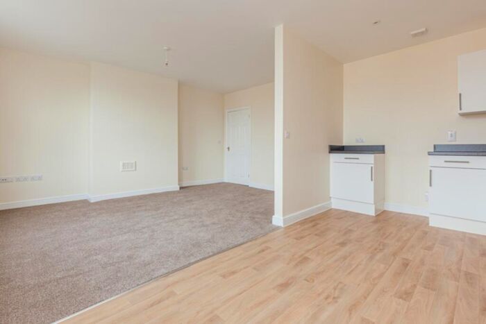 2 Bedroom Apartment To Rent In Parsons Street, Banbury, OX16