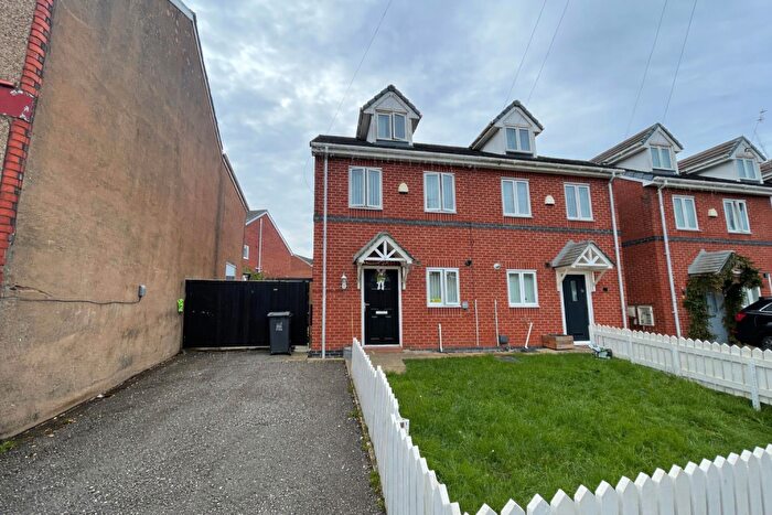 3 Bedroom Town House For Sale In Morecroft Road, Birkenhead, CH42