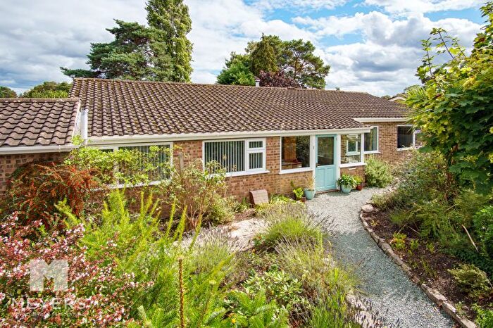 5 Bedroom Bungalow For Sale In Craigside Road, St. Leonards, Ringwood, BH24
