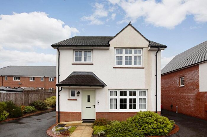 4 Bedroom Detached House For Sale In Kestrel Way, Dawlish, EX7