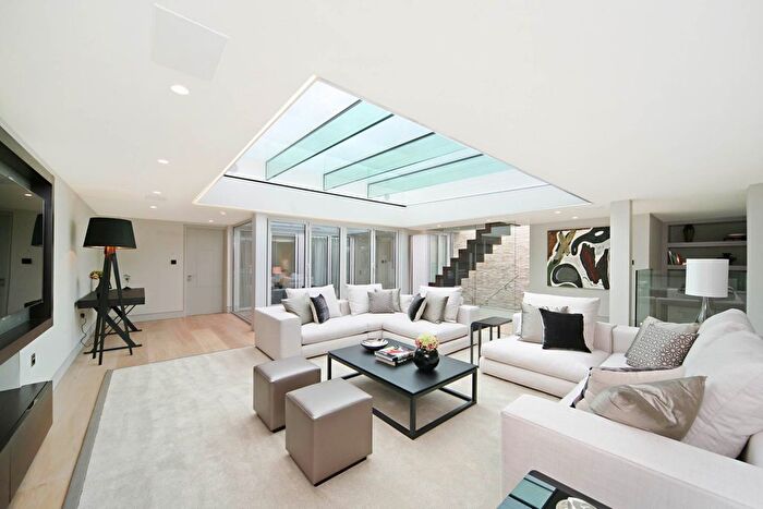 4 Bedroom Flat To Rent In Penthouse, Princes Gate, Knightsbridge, SW7