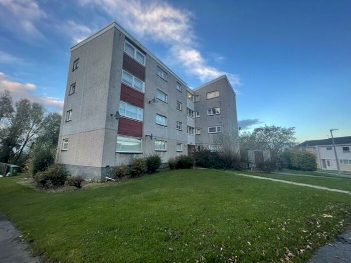 2 Bedroom Flat To Rent In Mallard Crescent, Greenhills, East Kilbride, G75