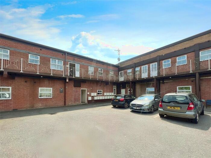 1 Bedroom Flat To Rent In Vauxhall Street, Dudley, West Midlands, DY1