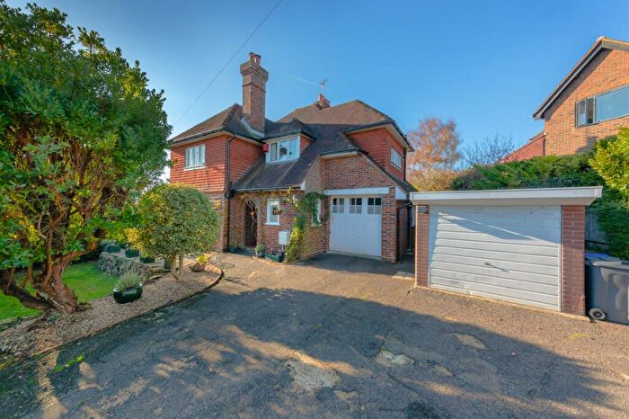 4 Bedroom Detached House For Sale In Houndean Rise, Lewes, BN7