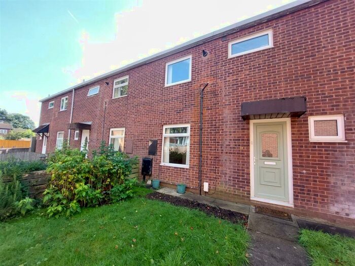 3 Bedroom Terraced House To Rent In Dentdale Court, Alvaston, DE24