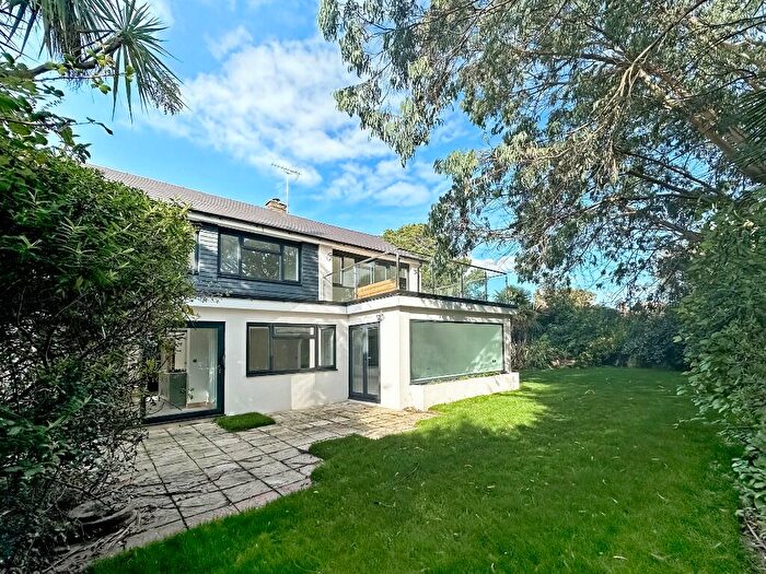 4 Bedroom Detached House For Sale In Aldwick Bay Estate, Aldwick, Bognor Regis, West Sussex, PO21