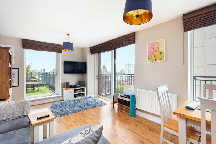 1 Bedroom Flat To Rent In Labyrinth Tower, Dalston Square, London, E8