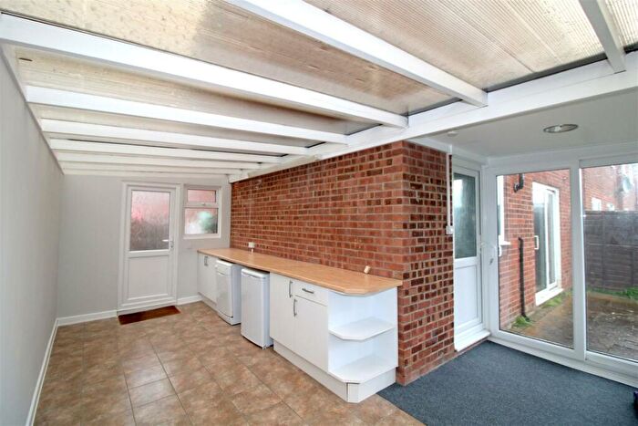 3 Bedroom Detached House For Sale In Ringmer Road, Seaford, BN25