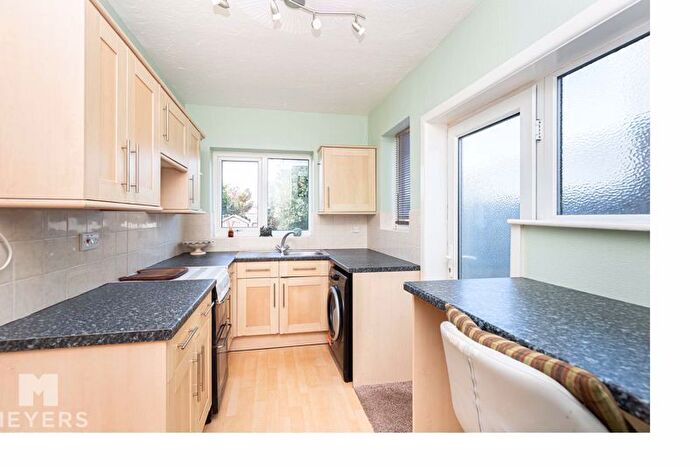 1 Bedroom Flat For Sale In Athelstan Road, Southbourne, BH6