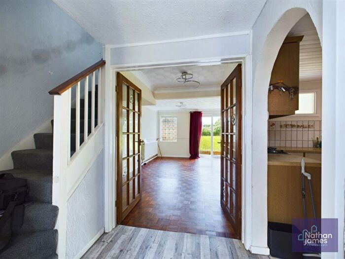 3 Bedroom Detached House For Sale In Longfellow Rd, Caldicot, NP26