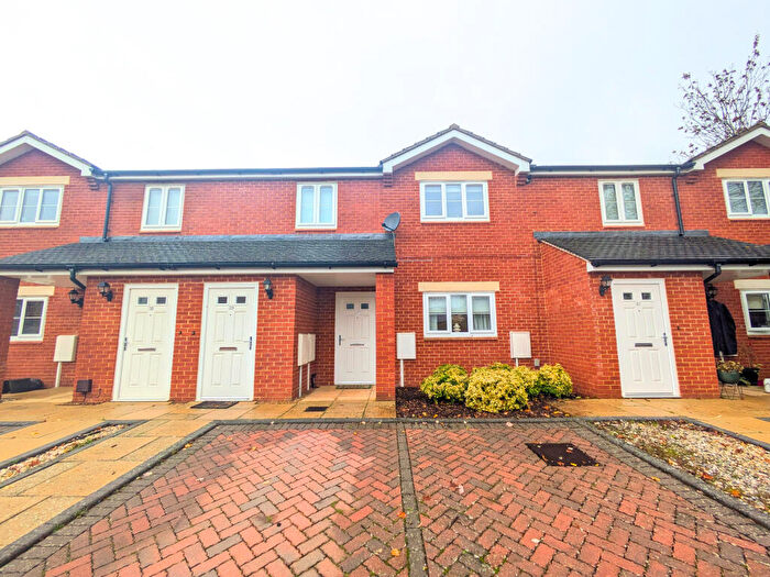 2 Bedroom Flat To Rent In Garden Close, Beacon Gardens, Grantham, NG31