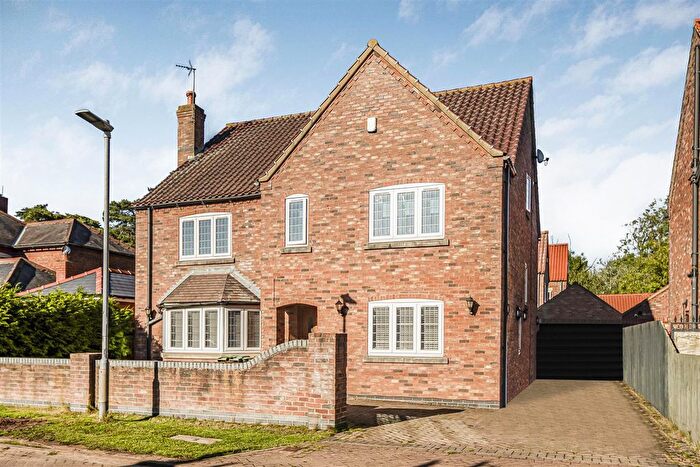 5 Bedroom Detached House For Sale In Rosewoods, Howden, DN14