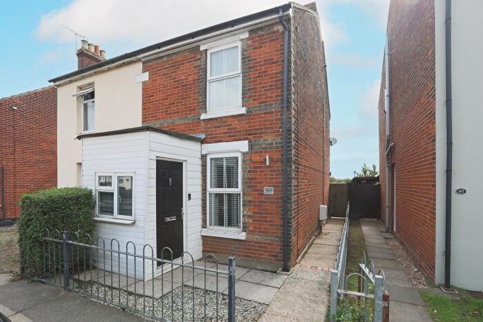 2 Bedroom Property For Sale In Harwich Road, Colchester, CO4