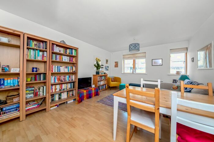 1 Bedroom Flat For Sale In Pipers House, Greenwich, SE10