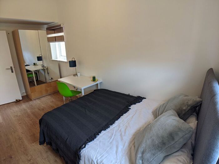 3 Bedroom Flat To Rent In Bed – Mitford Road, Withington, M14