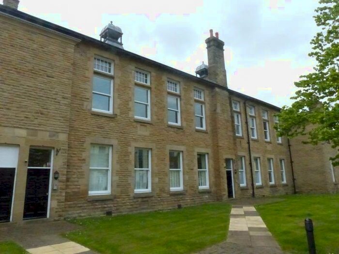 2 Bedroom Flat To Rent In Buckden Court Jackson Avenue Menston, LS29