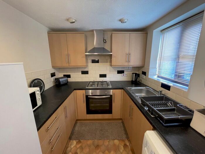 2 Bedroom Property To Rent In Lancaster Court, Ravenhill, Swansea, SA5