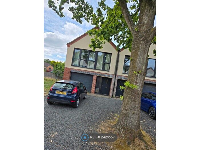 4 Bedroom Semi-Detached House To Rent In Saxon Way, Wychbold, Droitwich, WR9