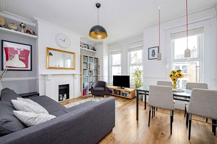 2 Bedroom Flat To Rent In Francemary Road, Brockley, SE4