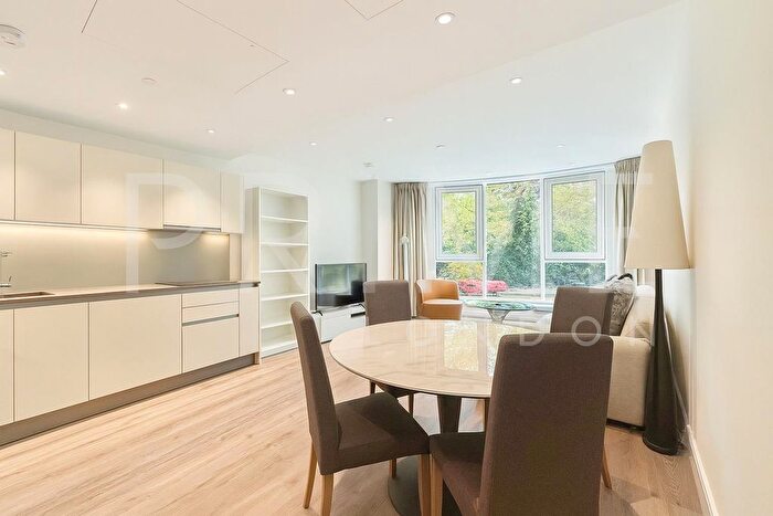 2 Bedroom Flat For Sale In Altissima House, Vista Chelsea Bridge Wharf, London, SW11