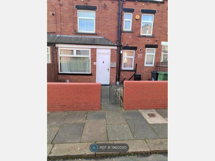3 Bedroom Terraced House To Rent In Parkfield Row, Leeds, LS11
