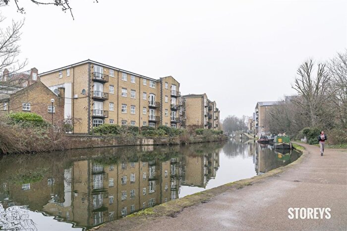 2 Bedroom Flat To Rent In Twig Folly Close, London, E2
