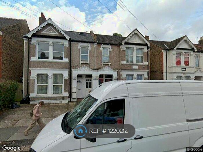 4 Bedroom Semi-Detached House To Rent In Davenport Road, Catford, SE6