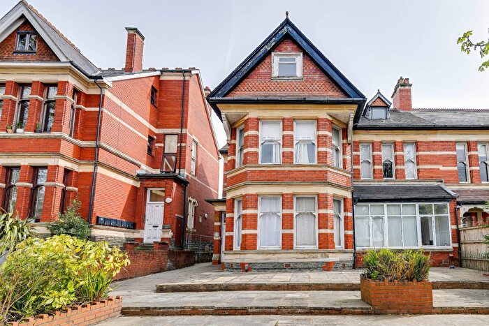1 Bedroom Flat For Sale In Pen-Y-Lan Road, Penylan, Cardiff, CF23